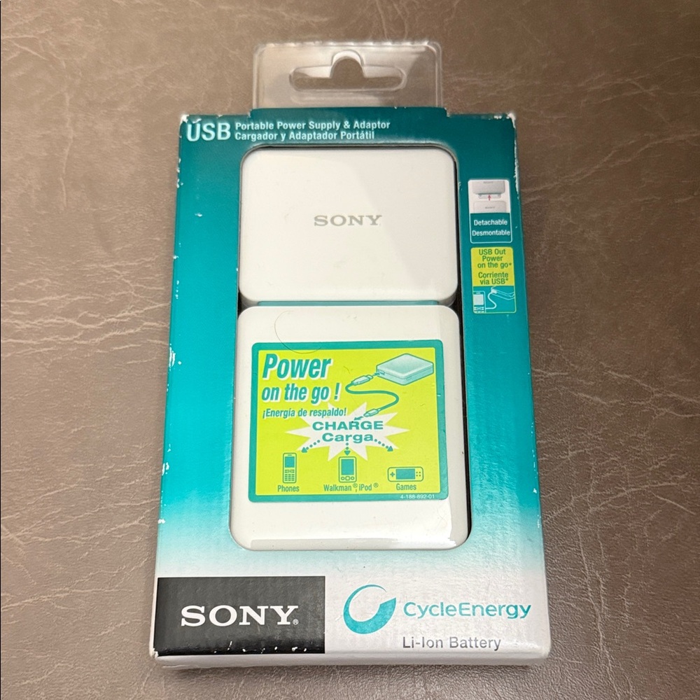 NIB.  Sony CycleEnergy USB Charger - White